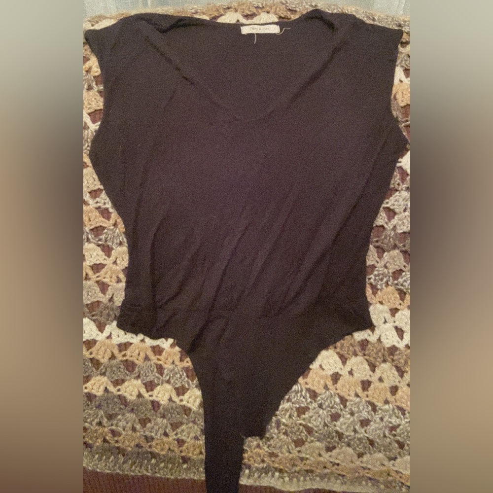 Black sleeveless bodysuit